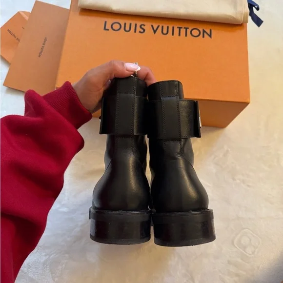 Louis Vuitton Wonderland Boots - Picture 6 of 8